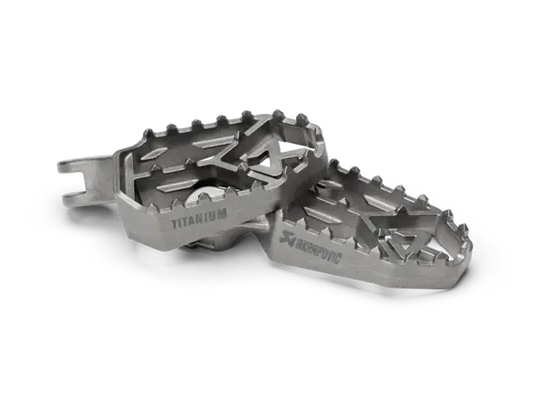 Titánové stupačky AKRAPOVIČ pre DUCATI MULTISTRADA