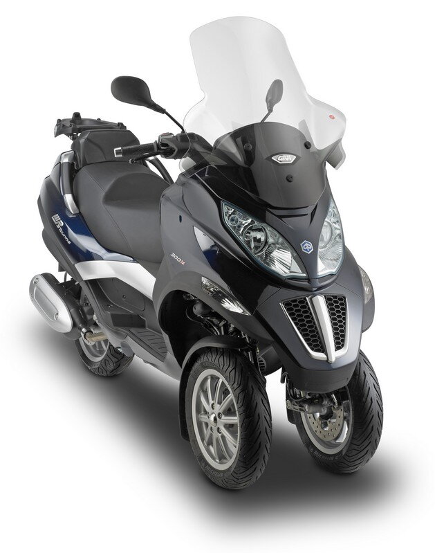 Plexi GIVI D5601ST pre PIAGGIO MP3 TOURING 300-
